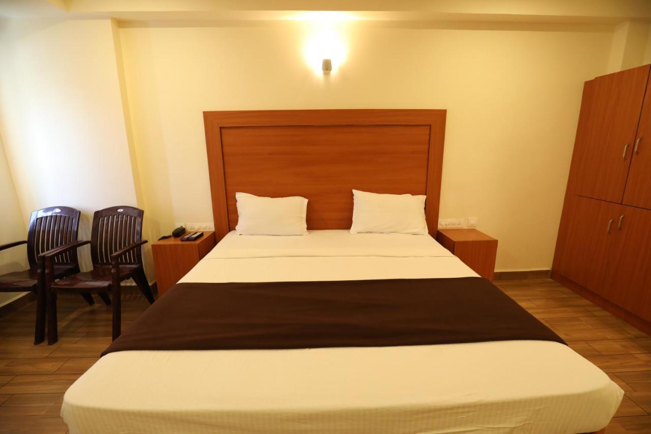 Hotel Rydham マドゥライ エクステリア 写真